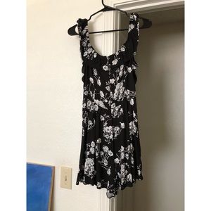 Urban Outfitters Kimchi blue romper